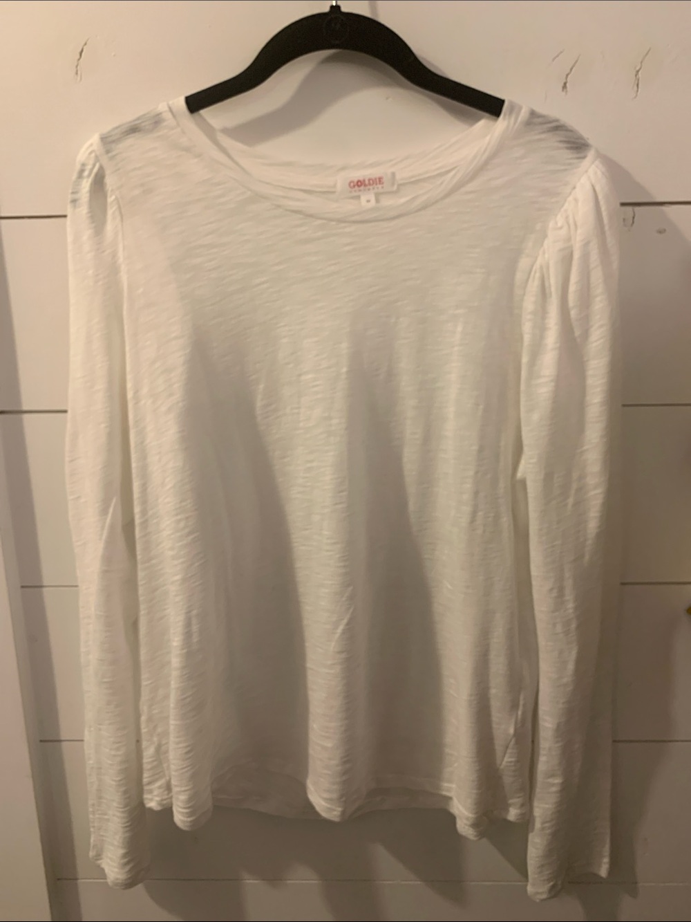 Goldie white long sleeve cotton top. Size M. Like new condition.